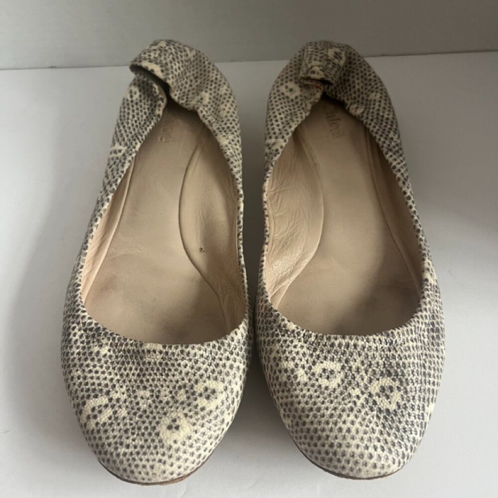 Chloe Black and Cream Classic Flats for Special Occasions Size 37 / US 7